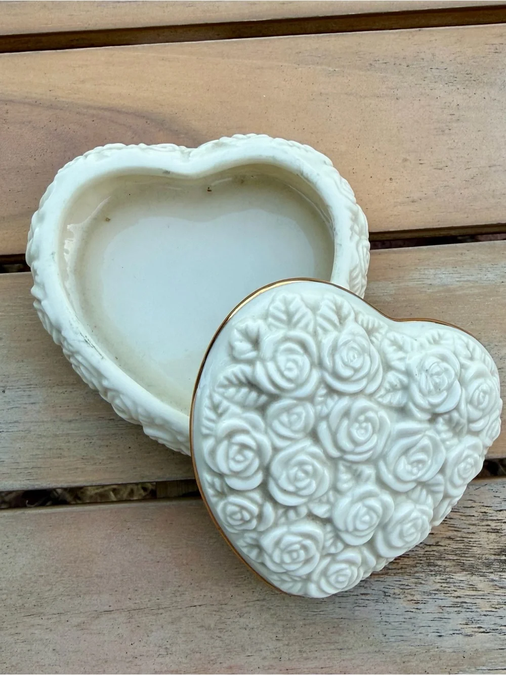 Lenox Cream Heart Jewelry Box with Gold Trim